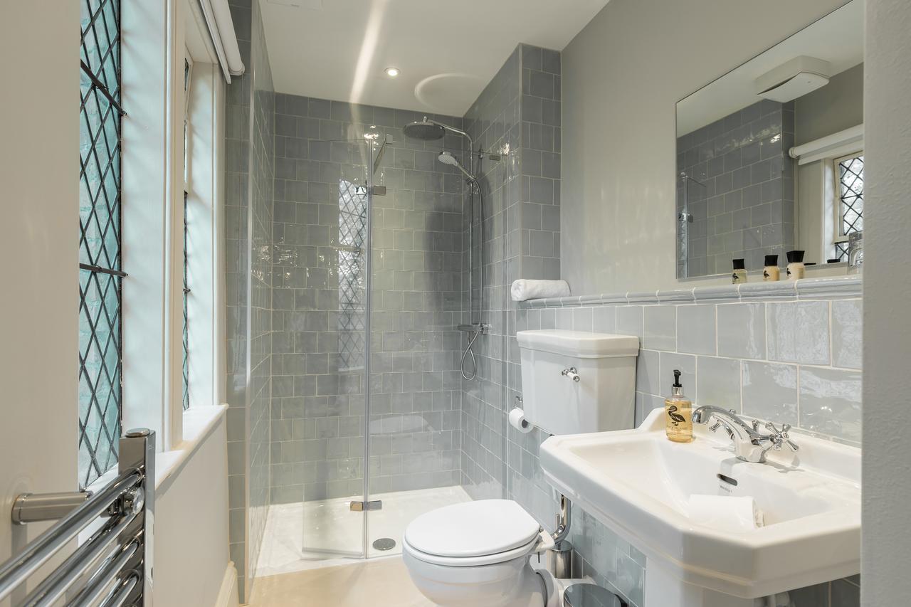 Lawn House Hotel Hatfield  Bagian luar foto